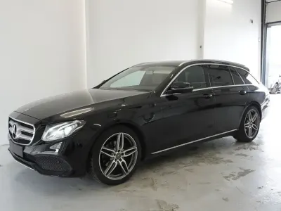 Gebraucht Mercedes E220 Avantgarde 194 PS (142 kW) 2018 Schwarz Limousine