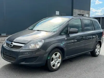 Gebraucht Opel Zafira Family 140 PS (102 kW) 2014 Grau Van / Kleinbus