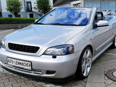 Gebraucht Opel Astra 147 PS (108 kW) 2002 Starsilber m2 Cabrio