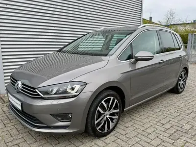 Używany VW Golf Highline 150 KM (110 kW) 2015 Zielony SUV