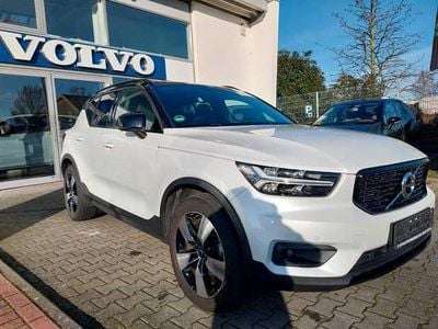 Weiß Gebraucht 2019 Volvo XC40 R-Design SUV | 24.900 € (Teuer)