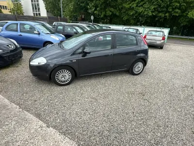 Gebraucht Fiat Grande Punto 77 PS (56 kW) 2008 Grau Kleinwagen