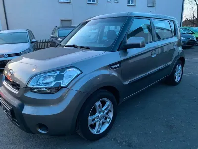 Gebraucht Kia Soul Vision 126 PS (92 kW) 2009 Grau SUV