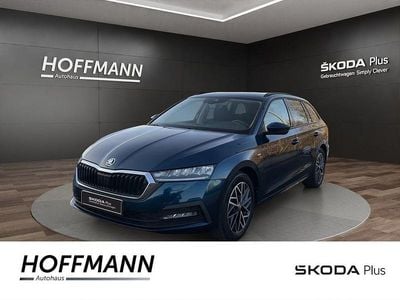 Lavablau metallic Gebraucht 2021 Skoda Octavia Clever Kombi | 24.590 € (Etwas zu teuer)