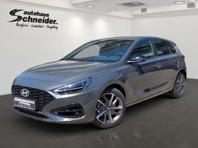 Neu Hyundai i30 Advantage 101 PS (74 kW) 2025 Ecotronic grey metallic Limousine