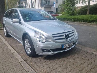 Second-hand Mercedes R320 224 CP (164 kW) 2008 Argintiu Monovolum