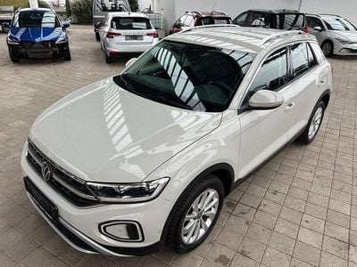 Second-hand VW T-Roc Style 150 CP (110 kW) 2022 Gri SUV