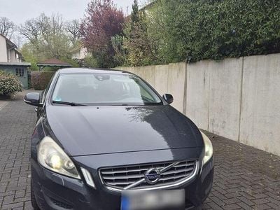 Second-hand Volvo S60 Momentum 163 CP (119 kW) 2010 Gri Berlinǎ