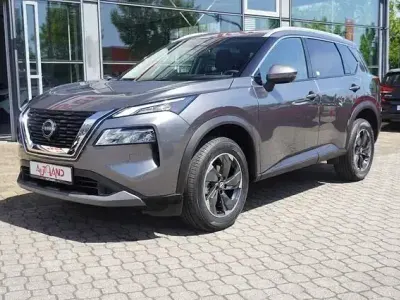 Neu Nissan X-Trail 360º 163 PS (119 kW) 2026 Platinumsilbermet. SUV
