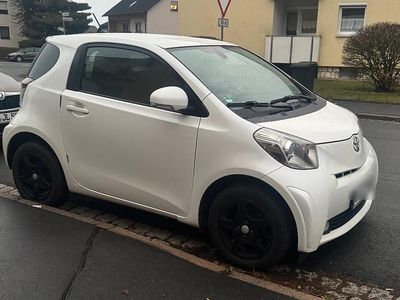 Toyota iQ