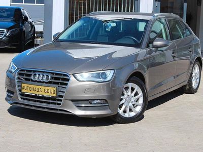 Gebraucht Audi A3 Attraction 122 PS (89 kW) 2013 Grau Limousine