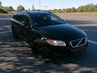 Gebraucht Volvo V70 Momentum 163 PS (119 kW) 2012 Kombi