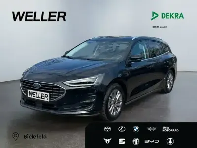 Gebraucht Ford Focus Titanium 116 PS (85 kW) 2024 Schwarz Kombi