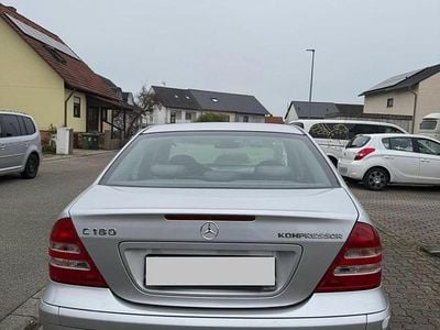 Gebraucht Mercedes C180 142 PS (104 kW) 2004 Silber Limousine
