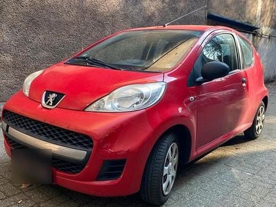 Gebraucht Peugeot 107 69 PS (50 kW) 2009 Rot Kleinwagen