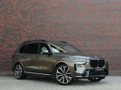 Gebraucht BMW X7 Sport Line 381 PS (280 kW) 2023 Grün SUV