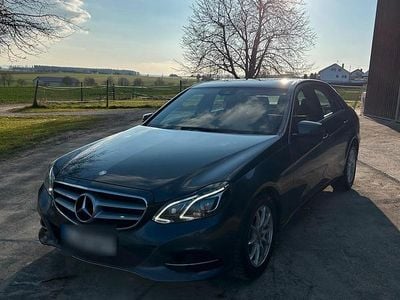 Gebraucht Mercedes E220 170 PS (125 kW) 2015 Grau Limousine