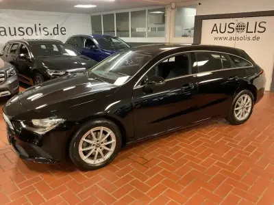 Używany Mercedes CLA180 Shooting Brake 136 KM (100 kW) 2023 Czarny Kombi