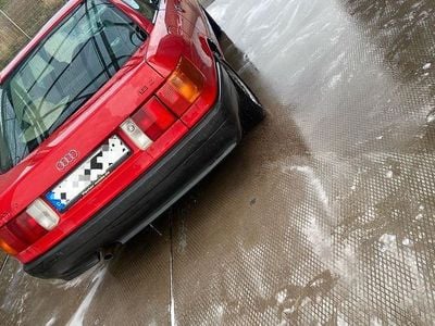 Rot Gebraucht 1990 Audi 80 Limousine | 2.300 €