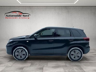 Gebraucht Suzuki Vitara Comfort 102 PS (75 kW) 2024 Schwarz SUV