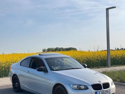 BMW 325