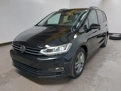 Gebraucht VW Touran Comfortline 150 PS (110 kW) 2024 Deep black Van / Kleinbus