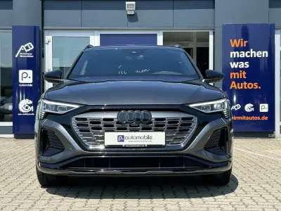 Gebraucht Audi Q8 e-tron S-Line 250 kW (340 PS) 2023 Grau SUV