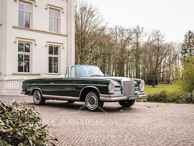 Gebraucht Mercedes 220 SE 120 PS (88 kW) 1962 Grün Cabrio