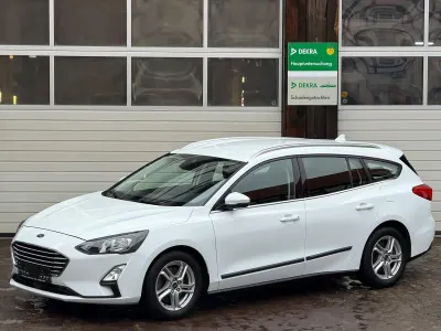 Gebraucht Ford Focus Cool & Connect 120 PS (88 kW) 2020 Weiß Kombi