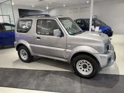 Używany Suzuki Jimny 84 KM (61 kW) 2016 Srebrny SUV