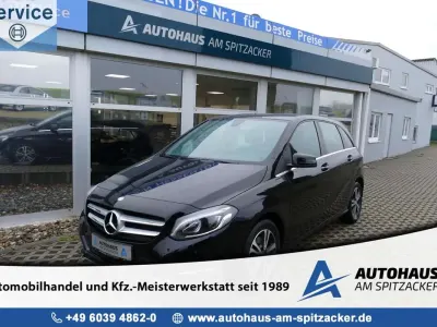 Gebraucht Mercedes B180 122 PS (89 kW) 2017 Schwarz Kleinwagen