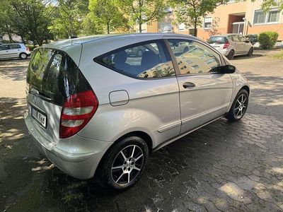 Silber Gebraucht 2006 Mercedes A150 Classic Limousine | 1.799 € (Fairer Preis)