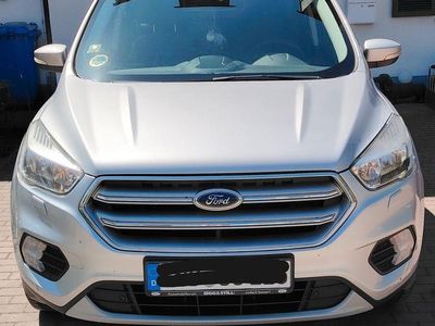 Second-hand Ford Kuga Trend 150 CP (110 kW) 2018 Negru SUV