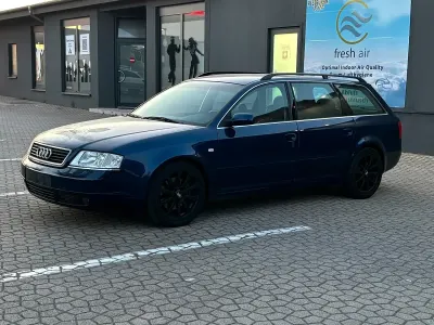 Gebraucht Audi A6 165 PS (121 kW) 2000 Blau Kombi