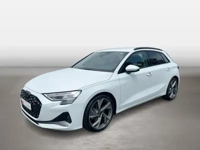 Gebraucht Audi A3 Ambiente 204 PS (150 kW) 2025 Gletscherweiß metallic Limousine