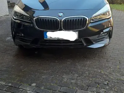 Gebraucht BMW 218 Active Tourer Advantage 150 PS (110 kW) 2019 Schwarz Van / Kleinbus
