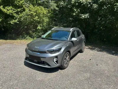 Gebraucht Kia Stonic Spirit 101 PS (74 kW) 2025 Grau SUV