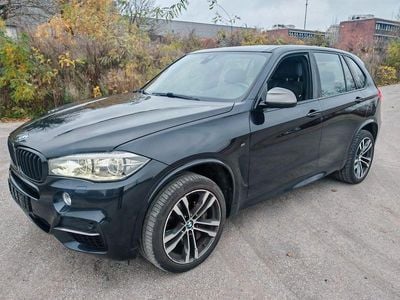 BMW X5 M50