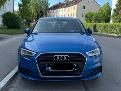 Gebraucht Audi A3 Sportback 149 PS (109 kW) 2018 Blau Kleinwagen