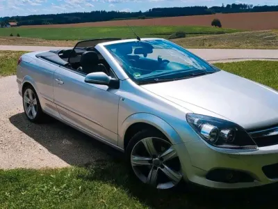 Gebraucht Opel Astra Cabriolet 140 PS (102 kW) 2008 Silber Cabrio