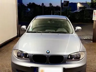 Gebraucht BMW 118 Sport Line 140 PS (102 kW) 2010 Blau Kleinwagen