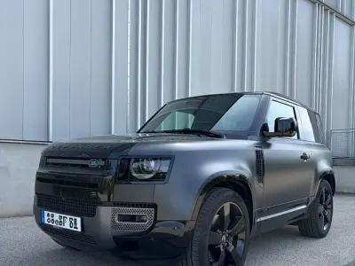 Gebraucht Land Rover Defender Carpathian Edition 525 PS (386 kW) 2022 Schwarz SUV