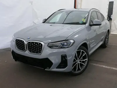 Używany BMW X4 Efficient Dynamics 245 KM (180 kW) 2025 Czarny SUV