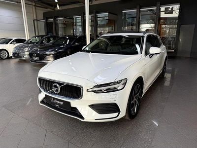 Ice white, solid / solid Gebraucht 2020 Volvo V60 Inscription Kombi | 22.990 € (Guter Preis)