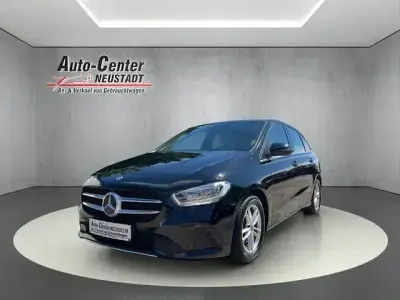 Gebraucht Mercedes B200 150 PS (110 kW) 2020 Schwarz Kleinwagen