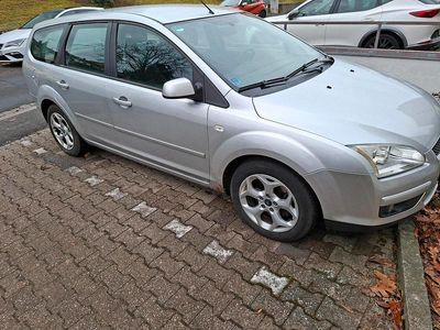 Silber Gebraucht 2007 Ford Focus Kombi | 1.500 € (Guter Preis)