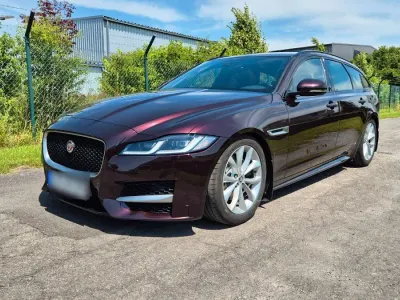 Gebraucht Jaguar XF Sportbrake R-Sport 250 PS (183 kW) 2020 Rot Kombi