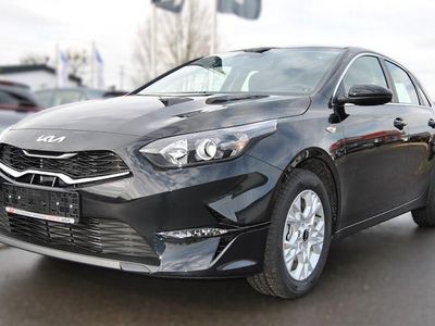 Nouă Kia Ceed Vision 140 CP (102 kW) 2025 Negru Hatchback