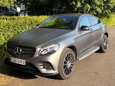 Gebraucht Mercedes GLC250 AMG line 211 PS (155 kW) 2019 Silber SUV