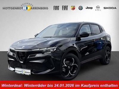 Neu Alfa Romeo GT Junior Edizione Speciale 136 PS (100 kW) 2025 Schwarz SUV